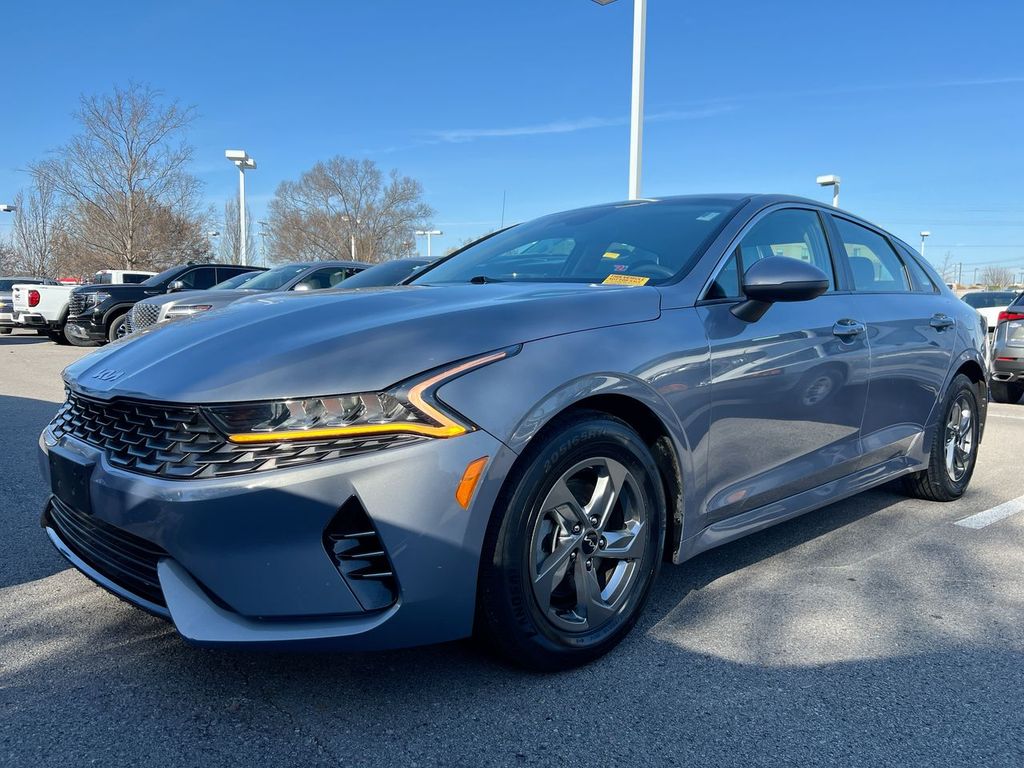 2022 Kia K5 LXS's photo