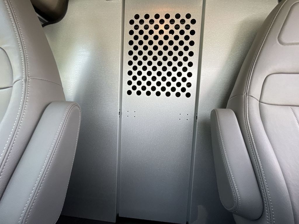 2025 Chevrolet Express Cargo Work Van - Photo 8