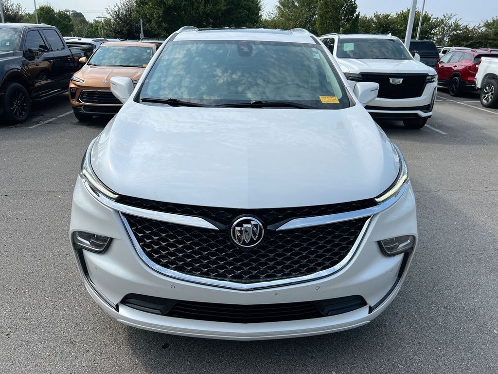 2022 Buick Enclave Avenir photo 3