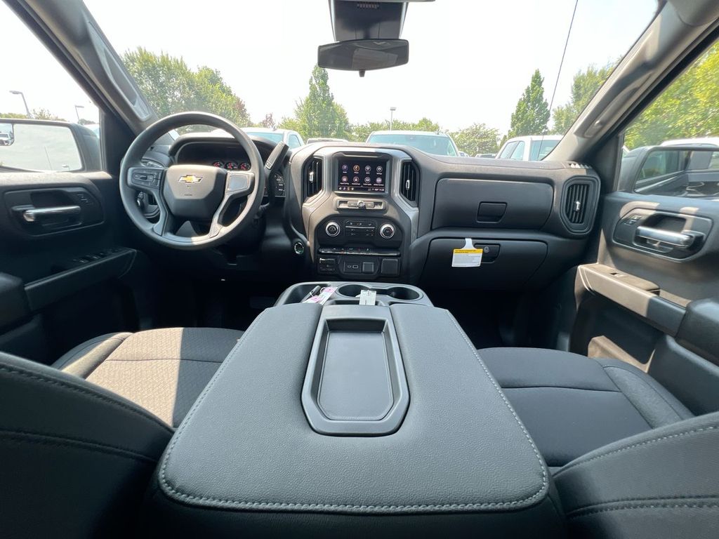 2026 Chevrolet Silverado 1500 Custom - Photo 10