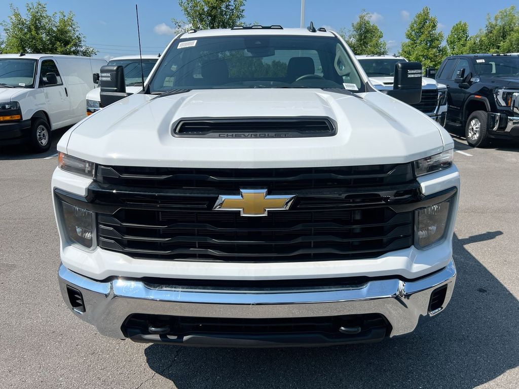 2025 Chevrolet Silverado 3500HD Work Truck photo 3