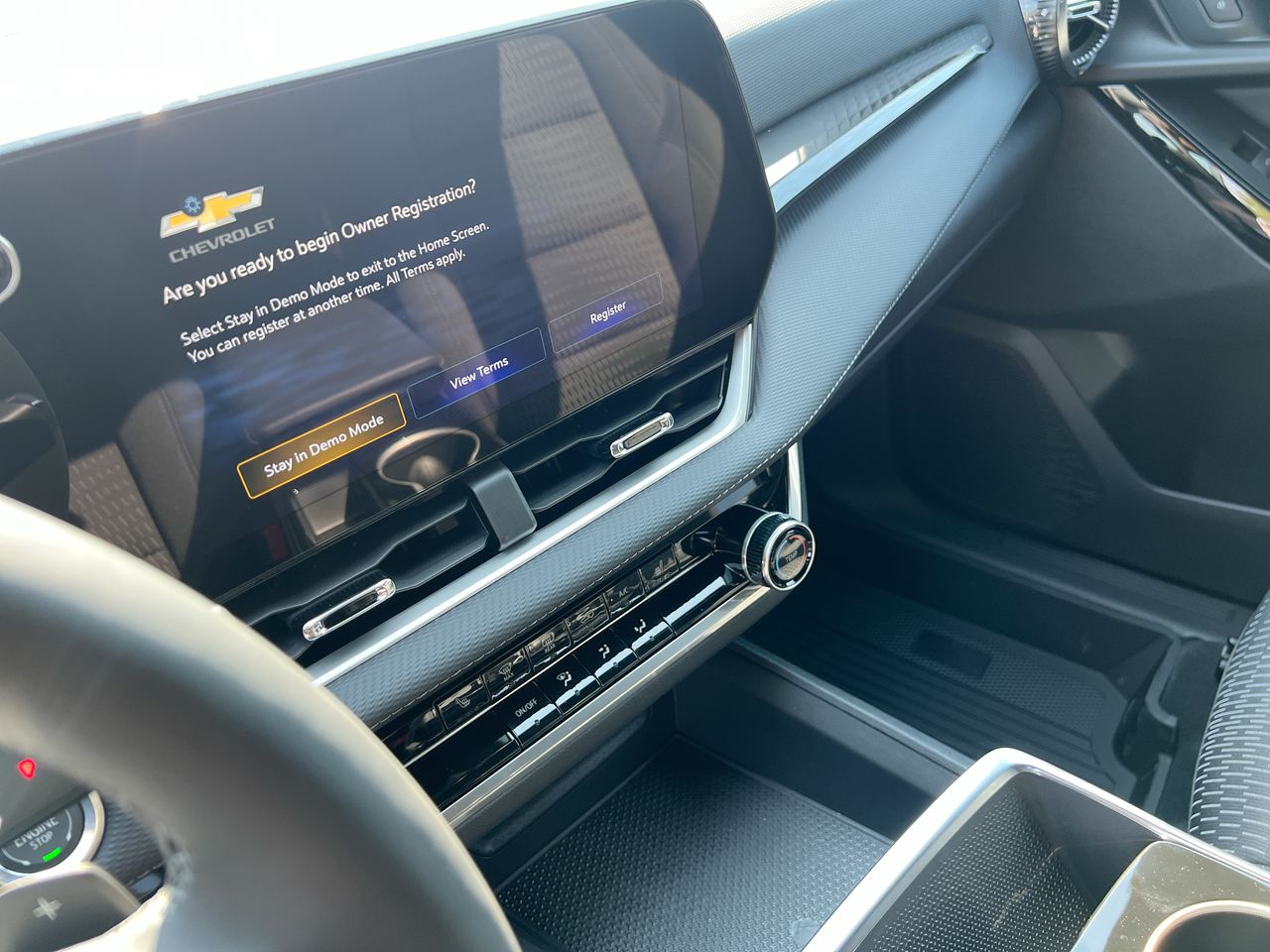 2027 Chevrolet Equinox LT - Photo 18