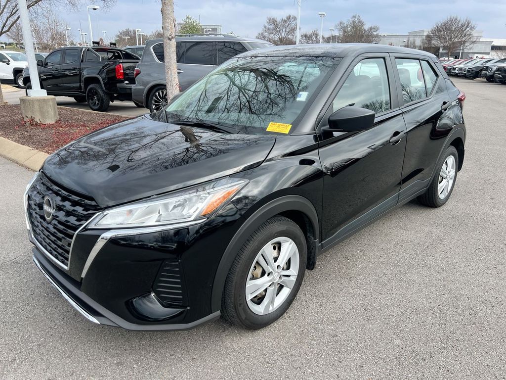 2024 Nissan Kicks S