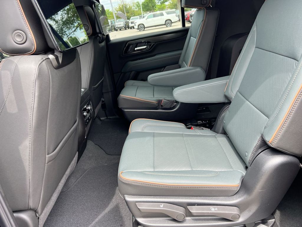 2026 GMC Yukon XL AT4 - Photo 15