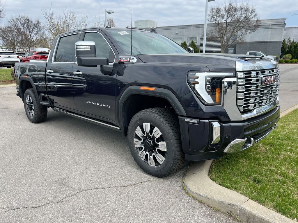 2026 GMC Sierra 2500HD Denali - Photo 6