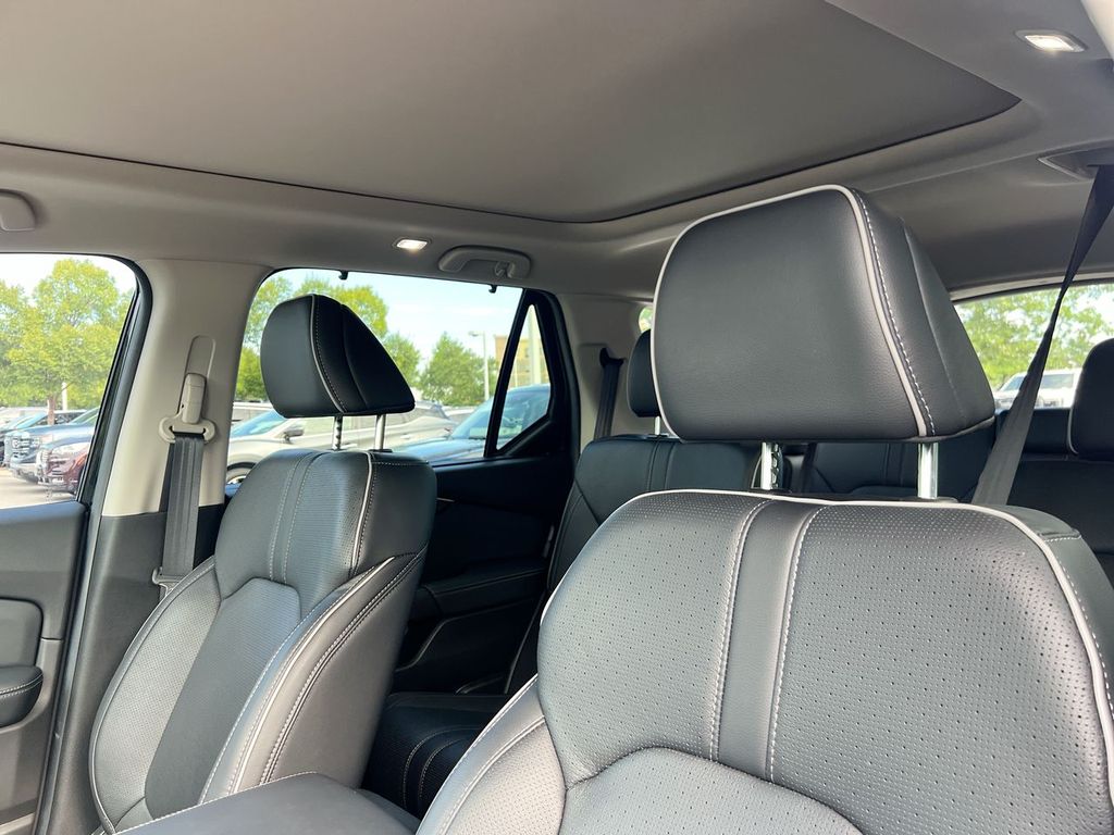 2025 Honda Pilot Elite - Photo 19