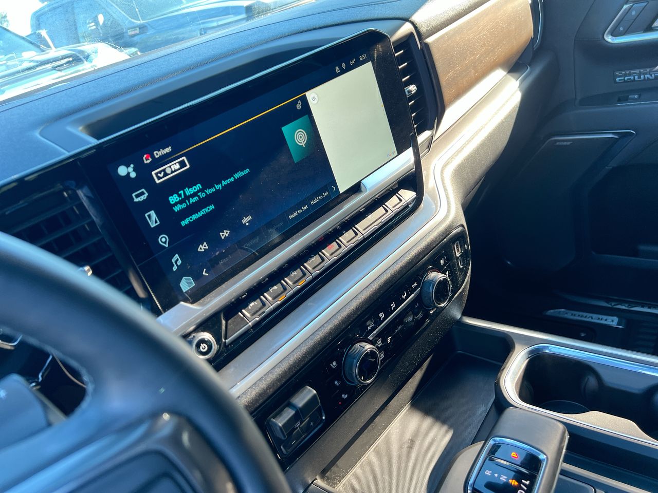 2025 Chevrolet Silverado 1500 High Country - Photo 18