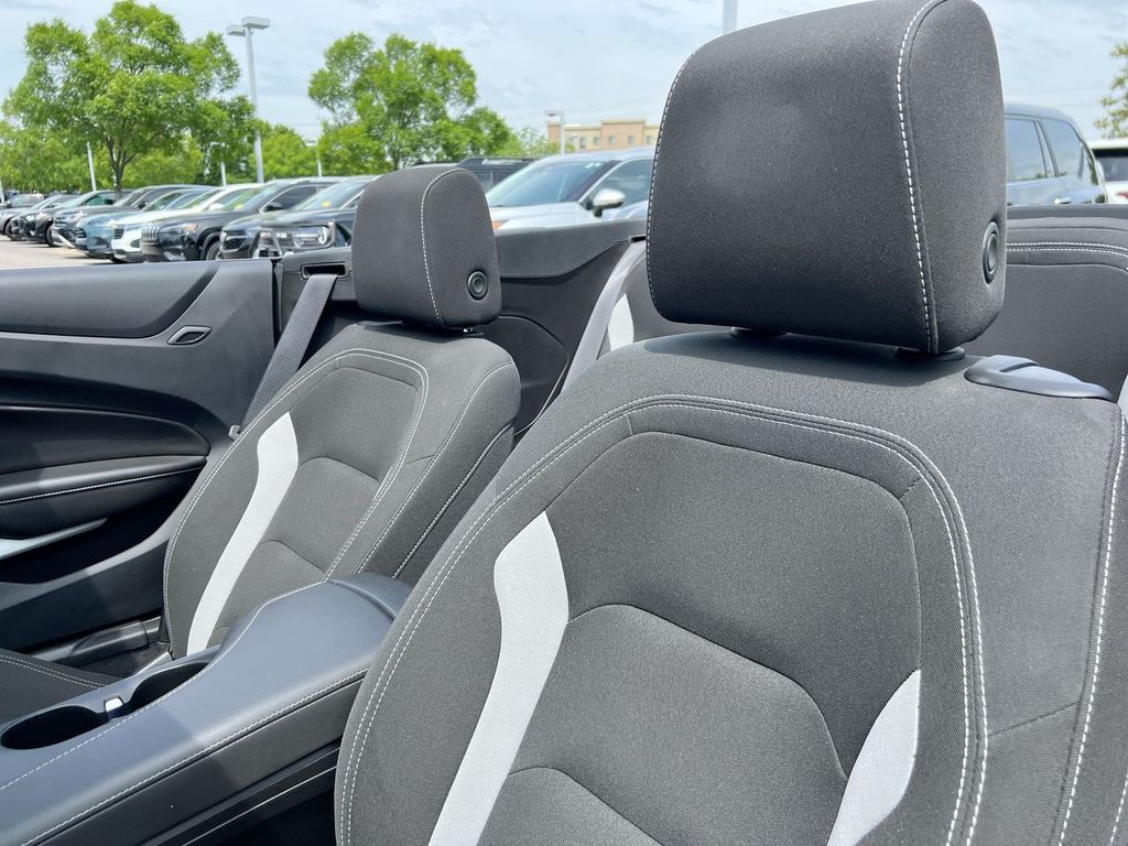 2023 Chevrolet Camaro 1LT - Photo 19