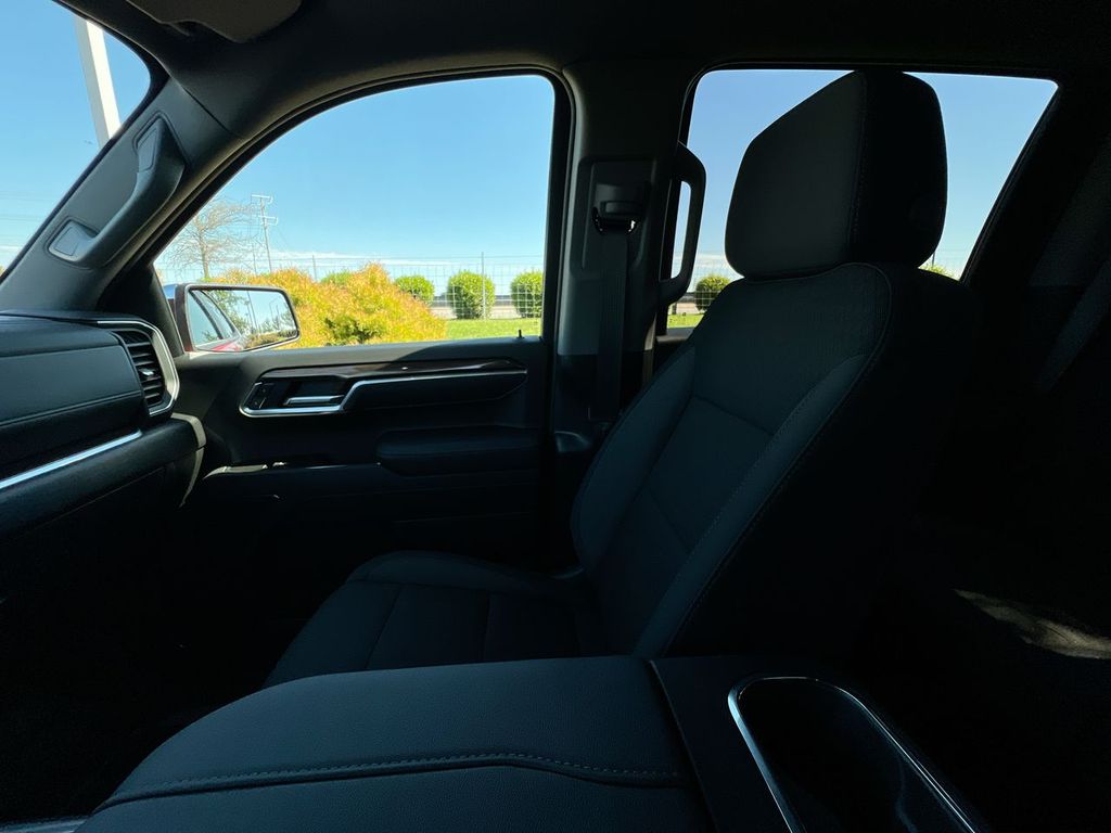2026 Chevrolet Silverado 1500 LT - Photo 11