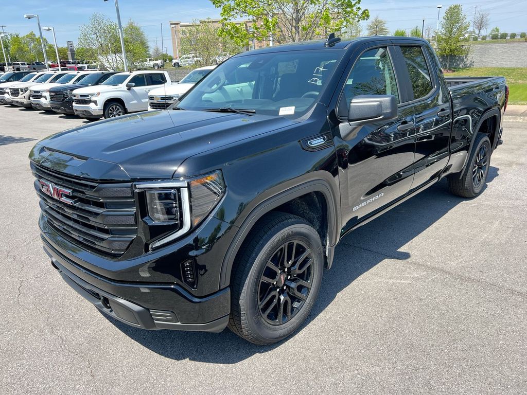 2026 GMC Sierra 4WD Double Cab Standard Box Pro's photo