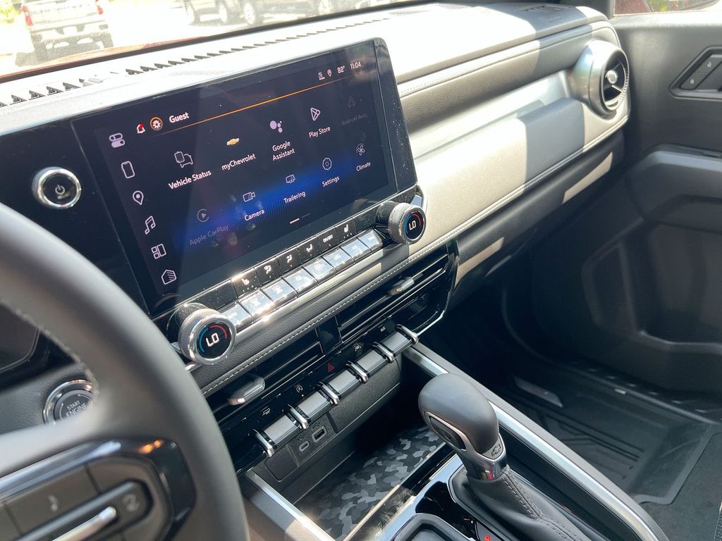2026 Chevrolet Colorado LT - Photo 18