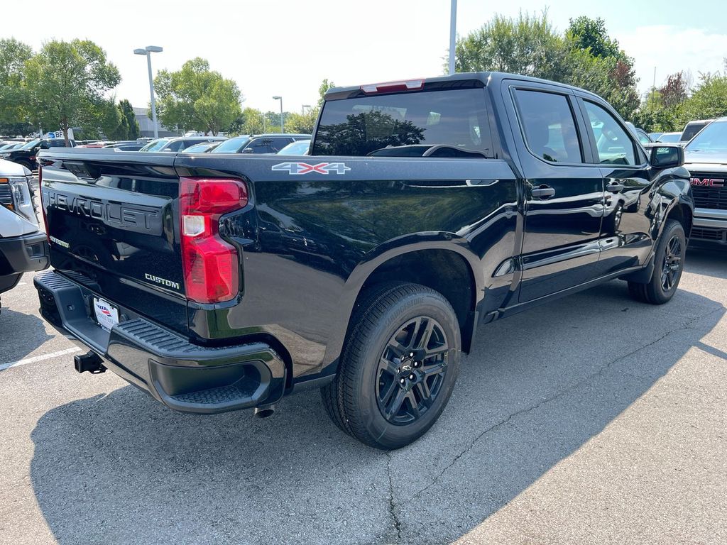 2026 Chevrolet Silverado 1500 Custom - Photo 8
