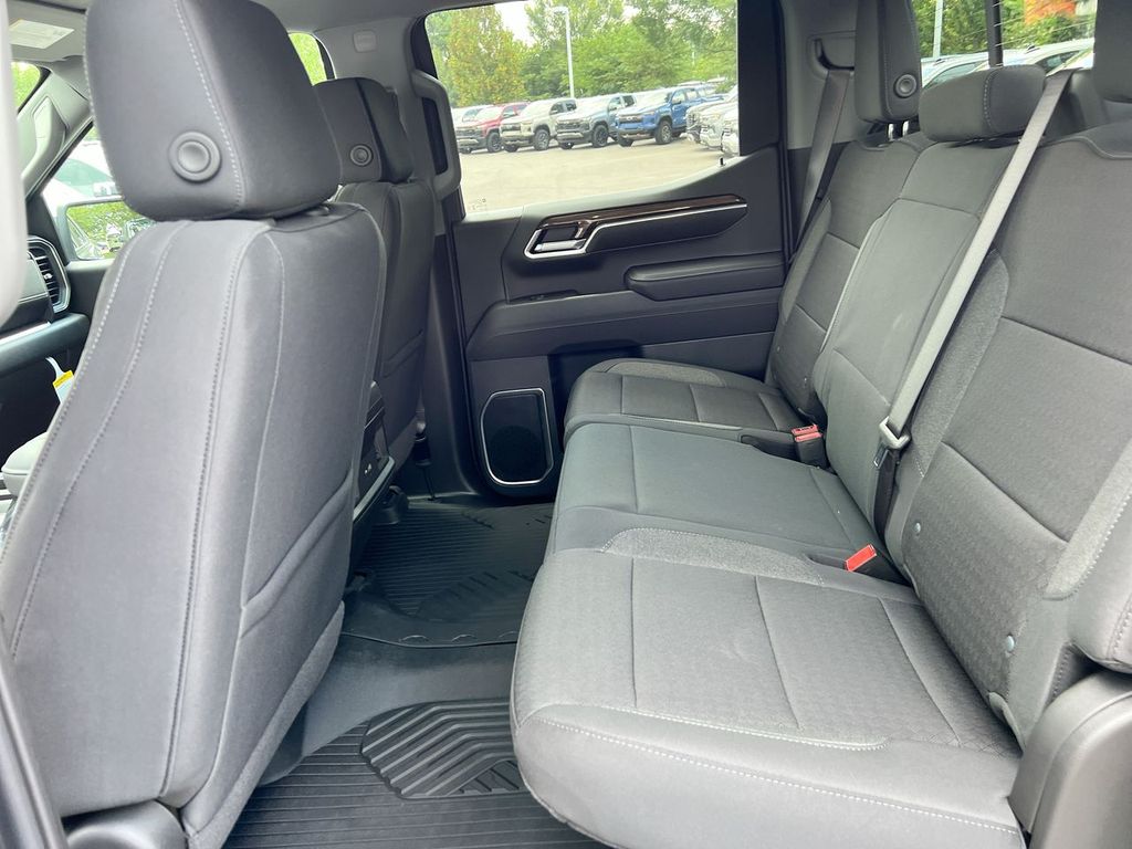 2026 Chevrolet Silverado 1500 LT - Photo 15