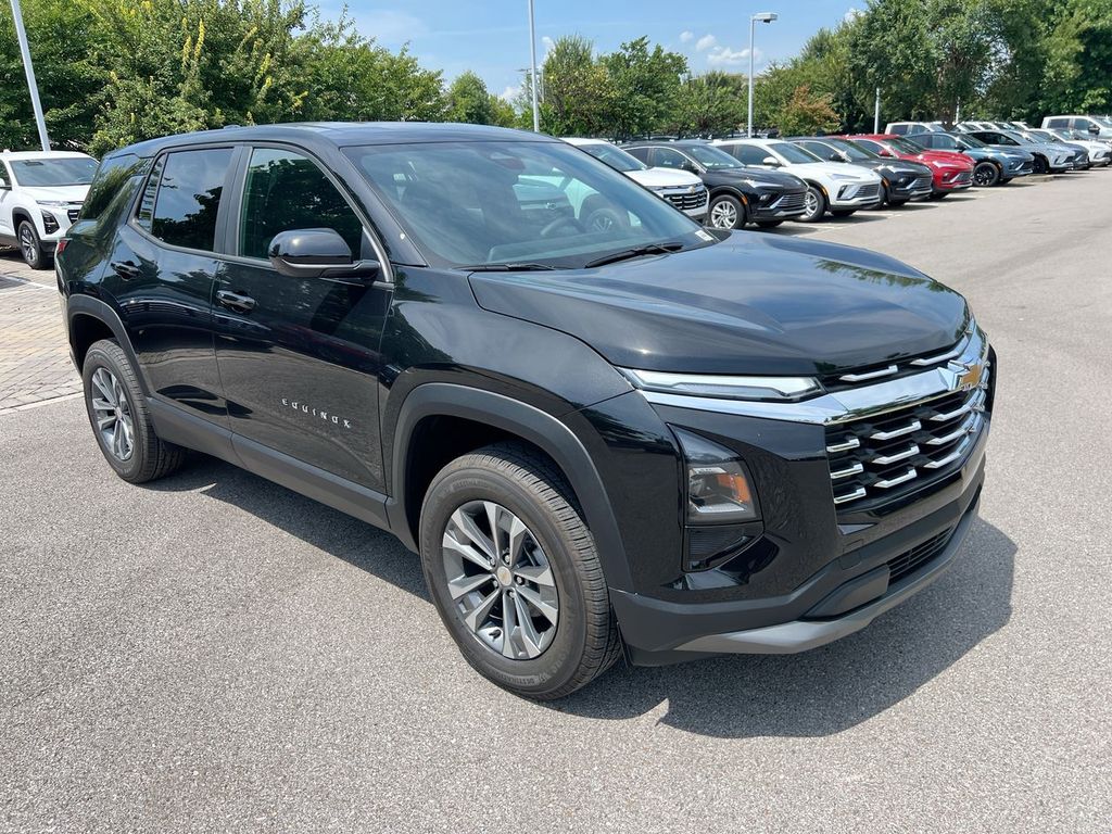 2027 Chevrolet Equinox LT - Photo 6