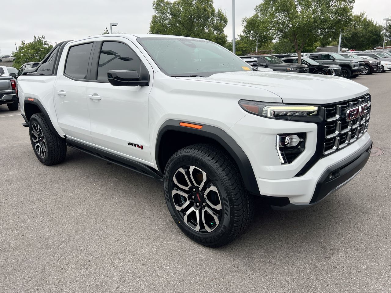 2025 GMC Canyon AT4 - Photo 6