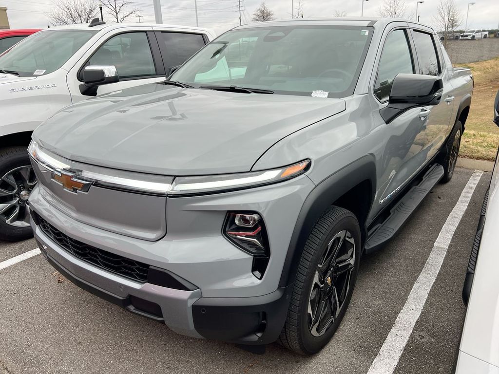 2026 Chevrolet Silverado EV LT's photo