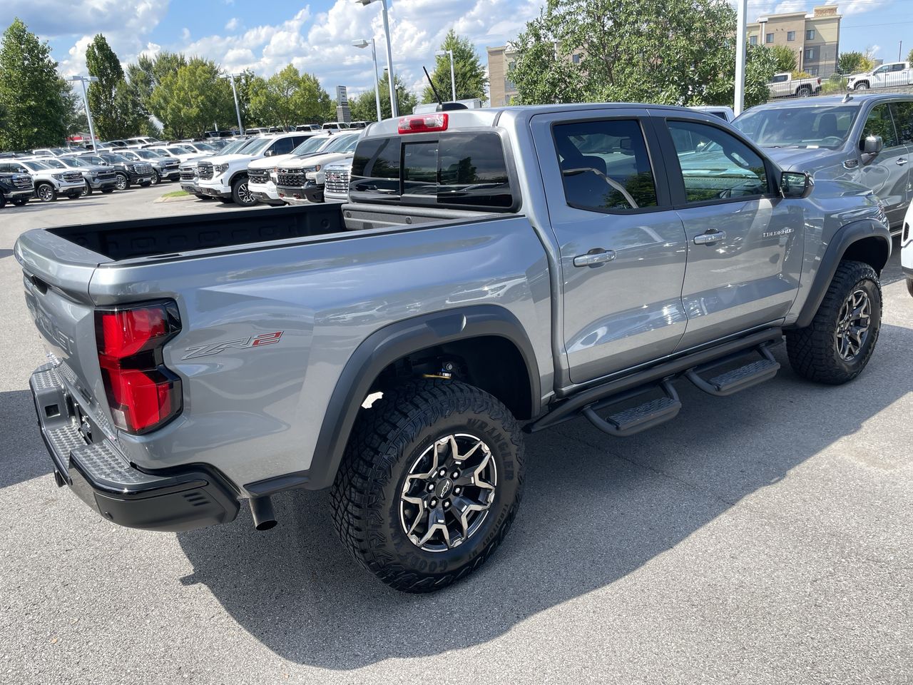 2026 Chevrolet Colorado ZR2 - Photo 8