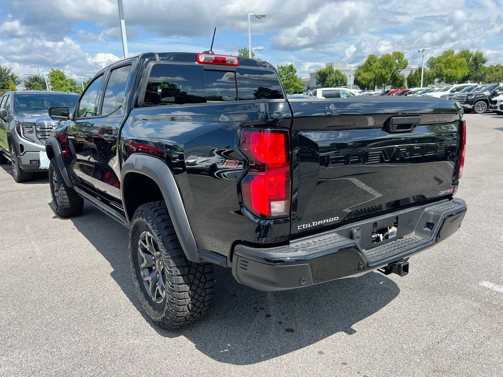 2026 Chevrolet Colorado ZR2 photo 2