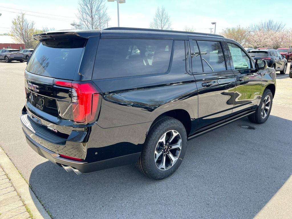 2026 GMC Yukon XL AT4 Ultimate - Photo 8