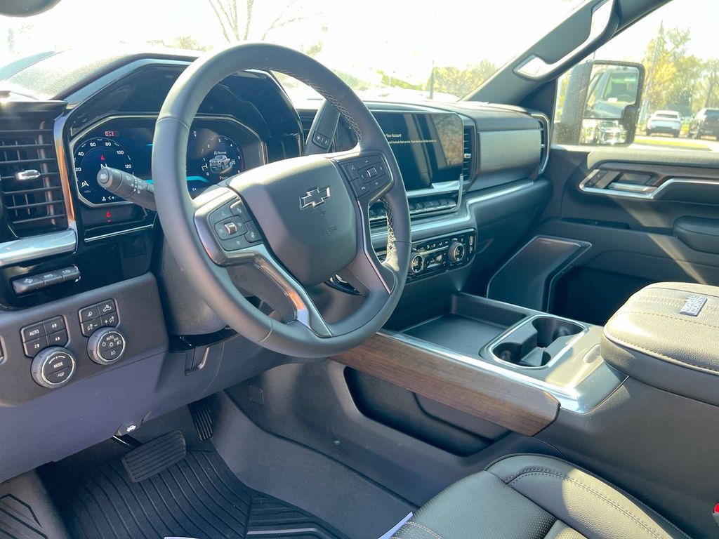 2026 Chevrolet Silverado 2500 HD High Country - Photo 17