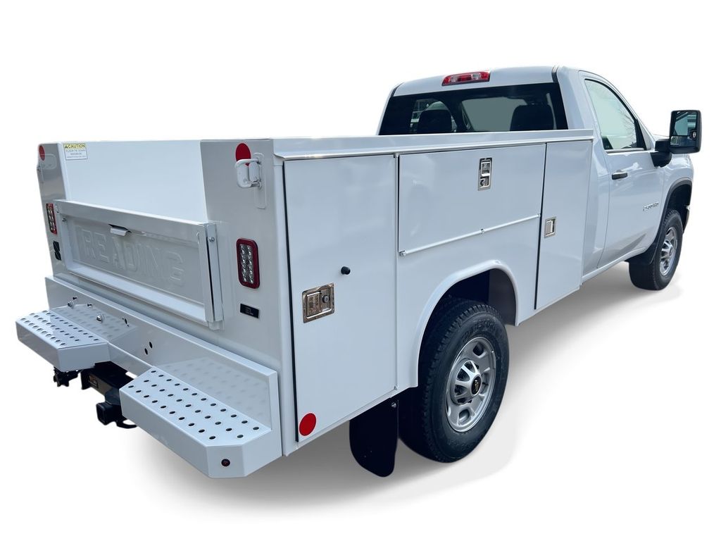 2025 Chevrolet Silverado 2500HD photo 2