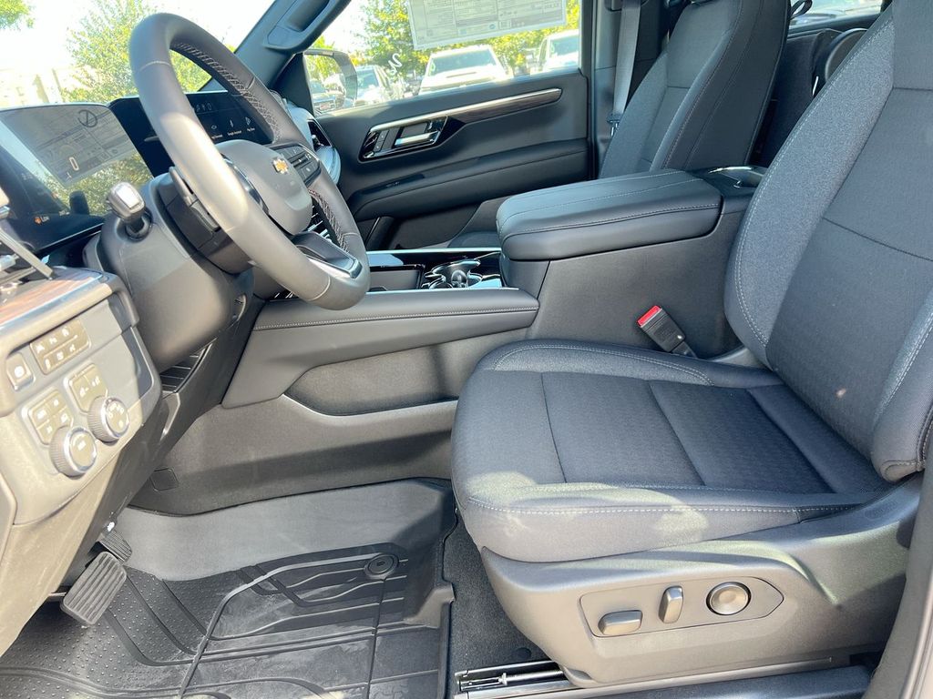 2026 Chevrolet Tahoe LS - Photo 14