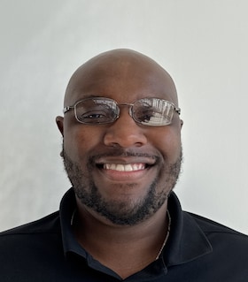 Staff member Demon Slater from ID_3bf66497ea02