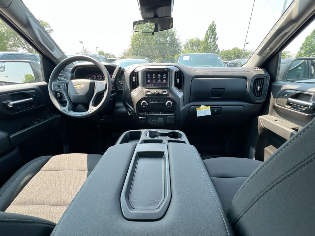 2026 Chevrolet Silverado 1500 Custom - Photo 10