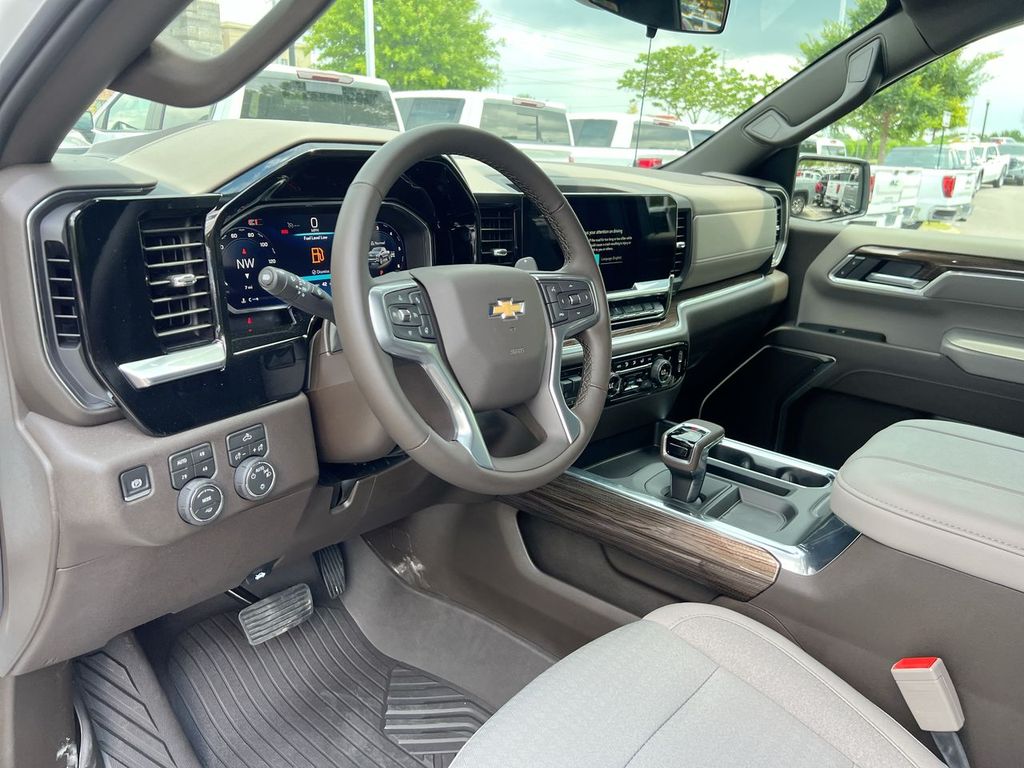 2026 Chevrolet Silverado 1500 LT - Photo 17