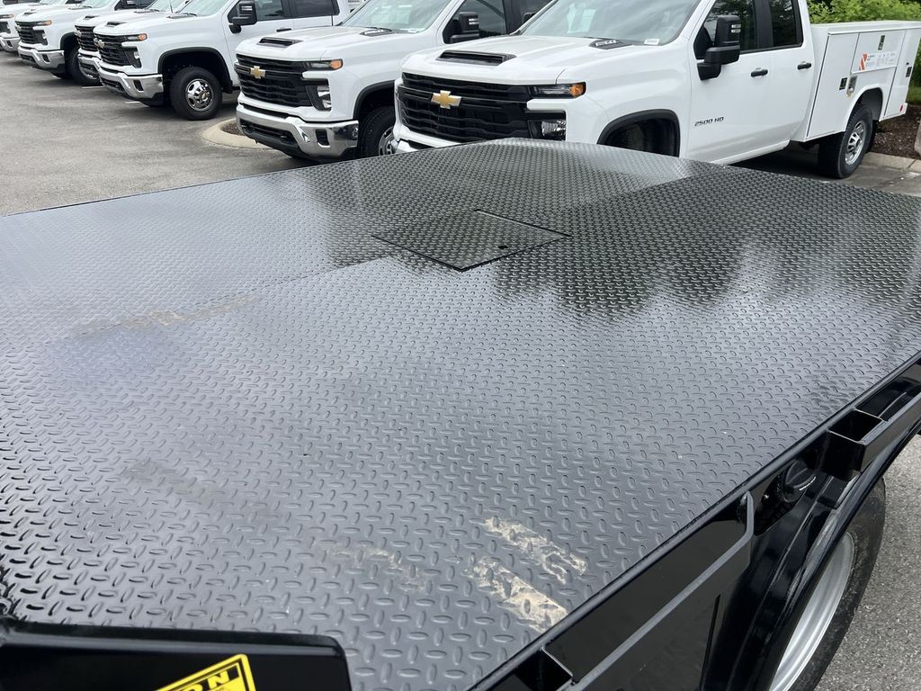 2025 GMC Sierra 3500HD Pro - Photo 12