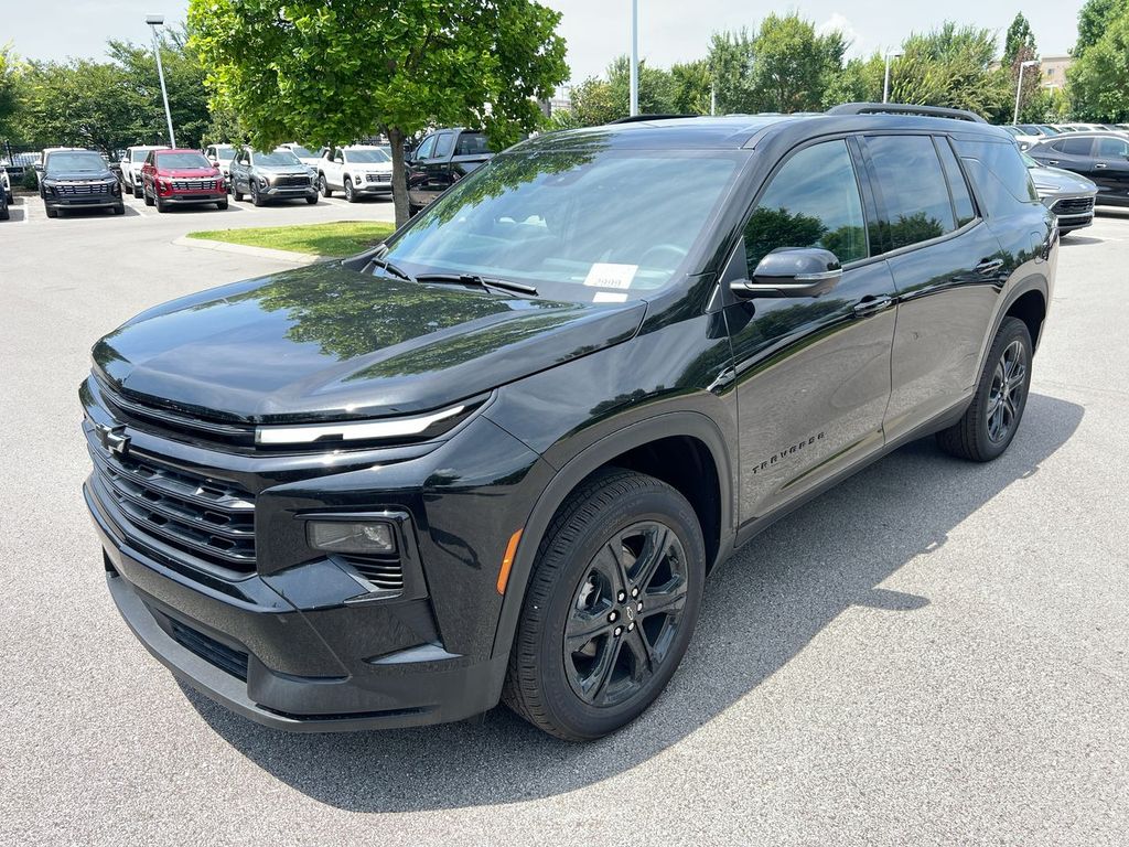 New 2027 Chevrolet Traverse LT