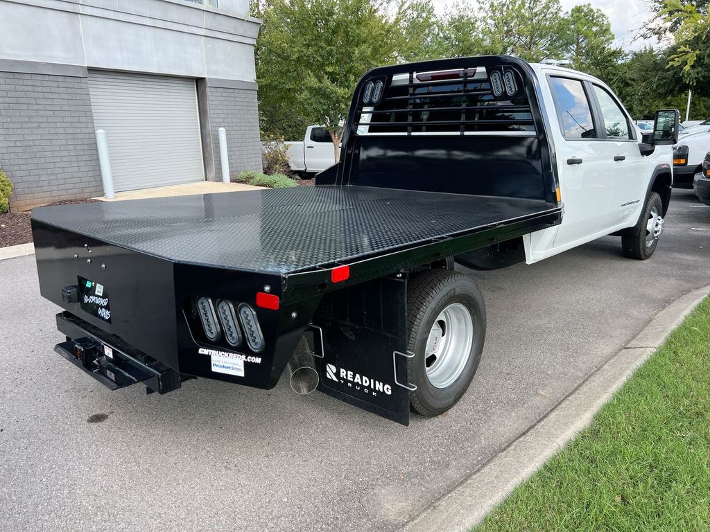 2025 Gmc Sierra 3500 HD Pro photo 4