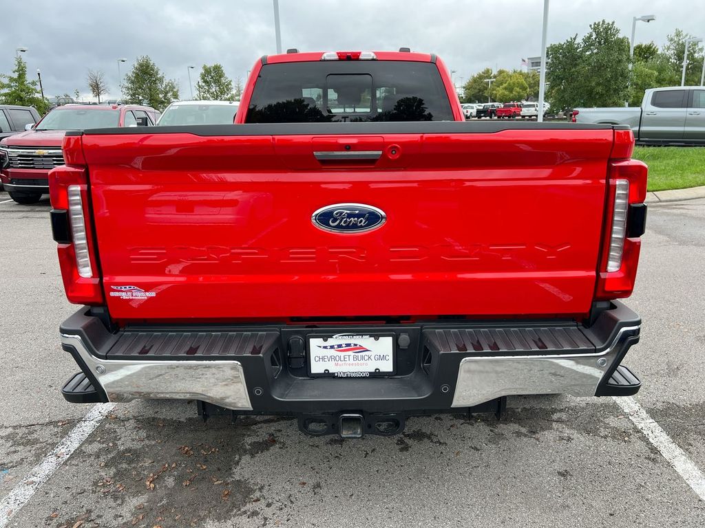 2023 Ford F-350 Lariat photo 4