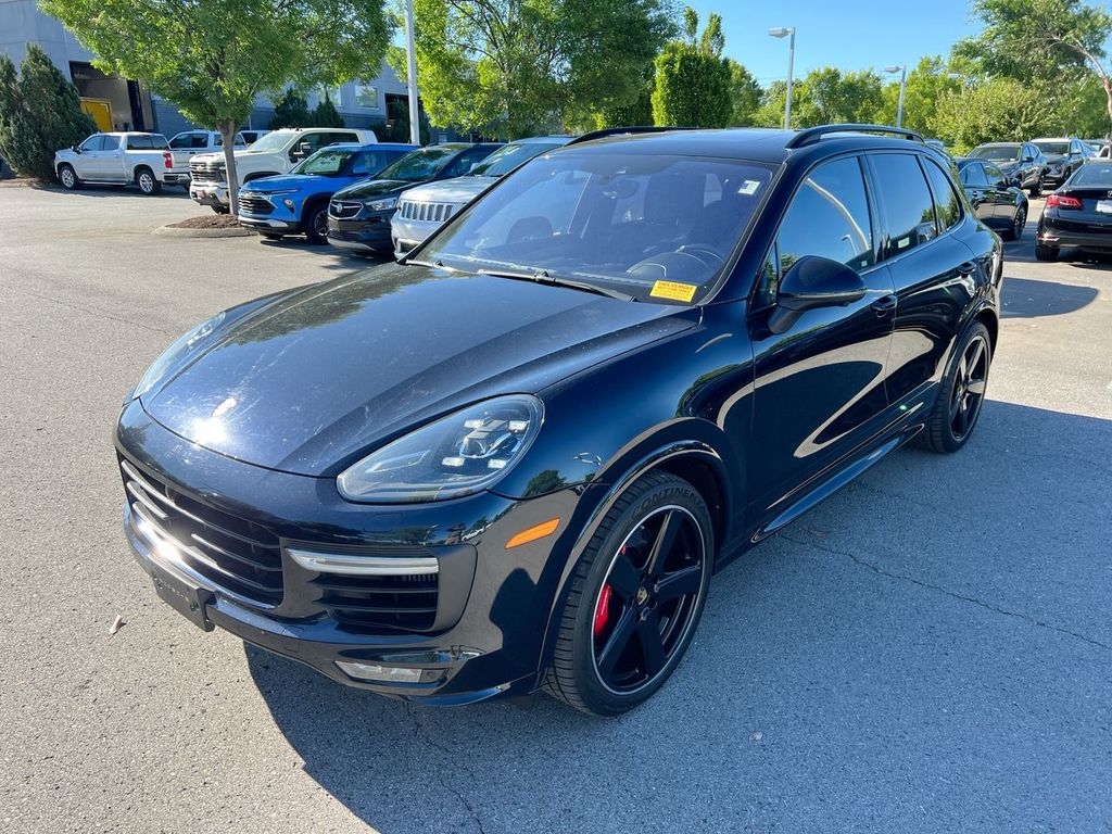 2016 Porsche Cayenne GTS's photo