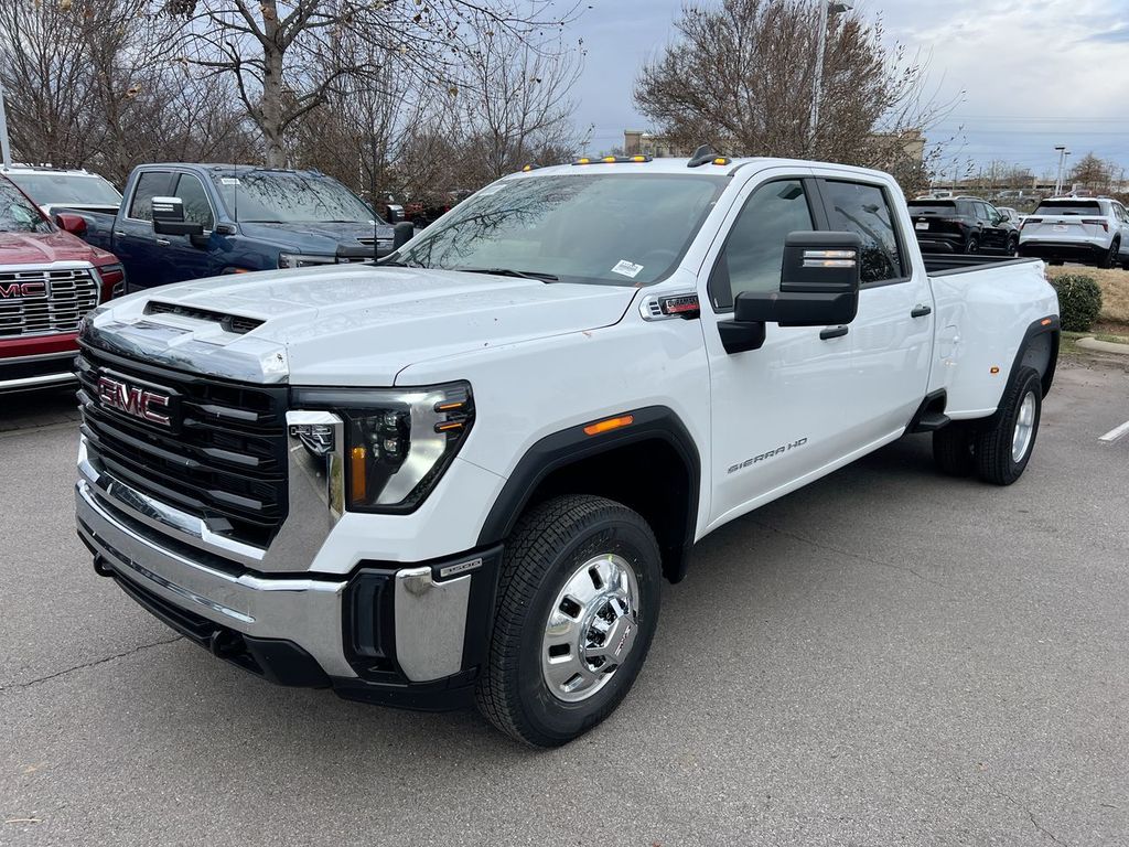 2026 GMC Sierra 3500HD Pro's photo