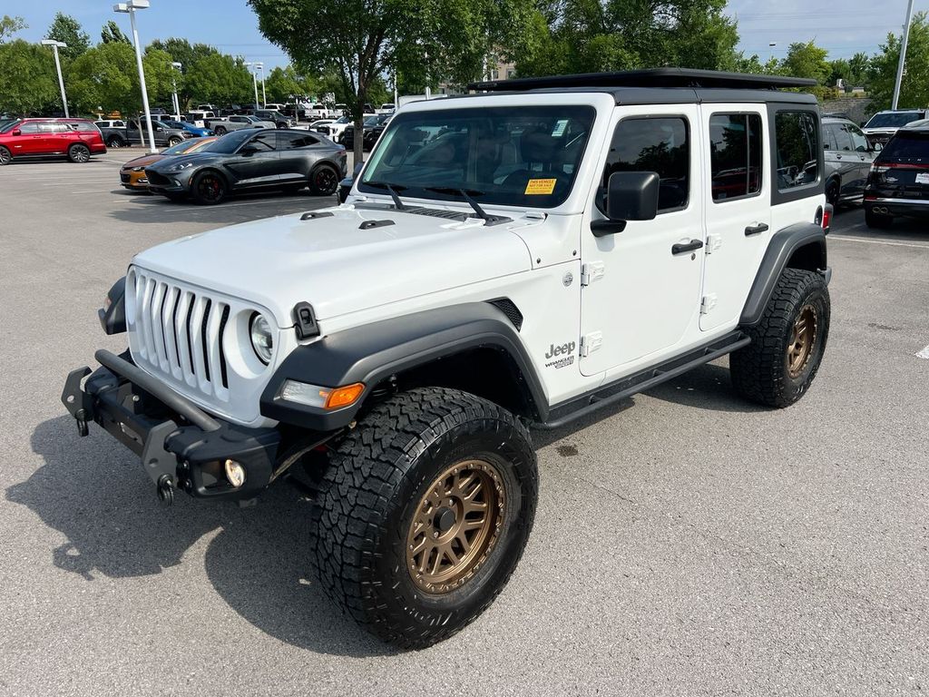 2021 Jeep Wrangler Sport's photo