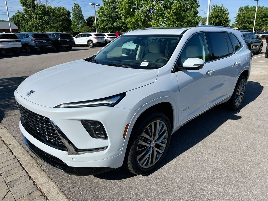 2026 Buick Enclave Avenir's photo