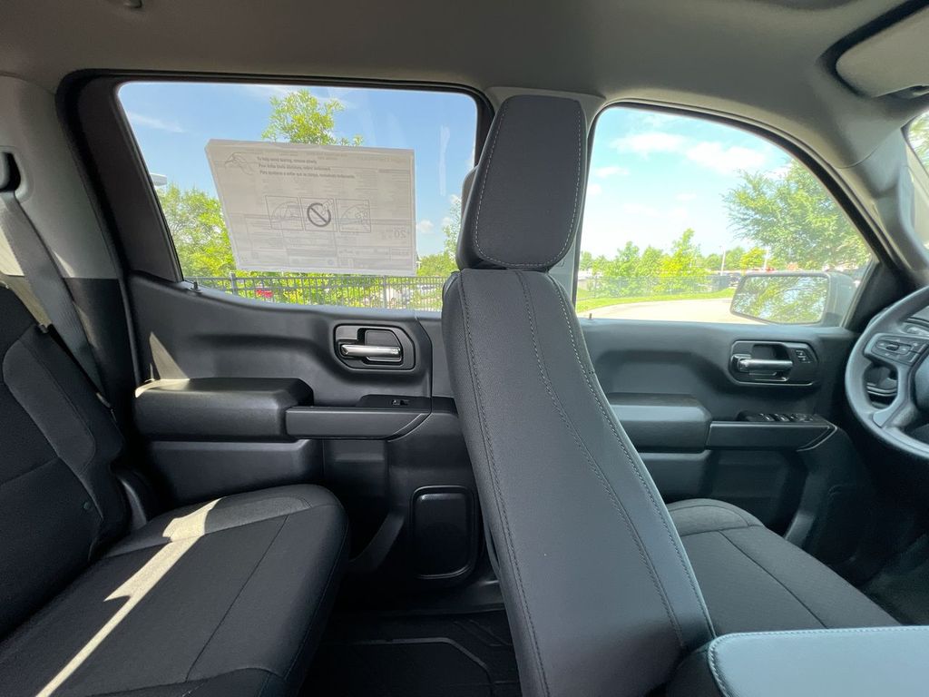 2026 Chevrolet Silverado 1500 Custom - Photo 13