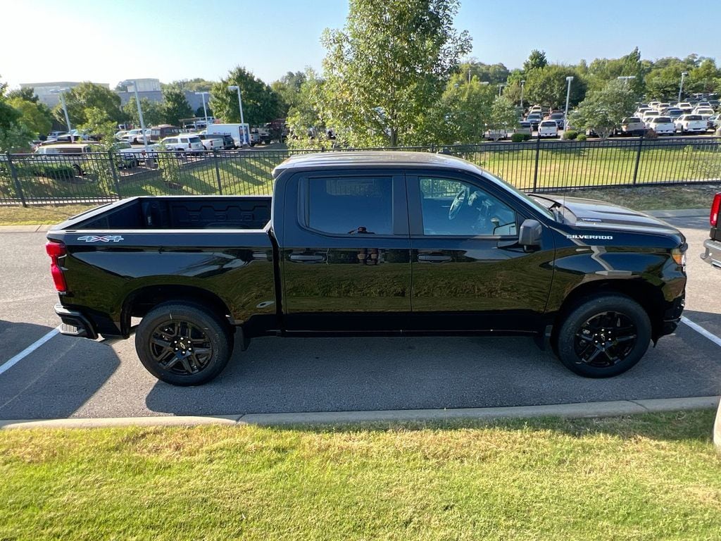 2026 Chevrolet Silverado 1500 Custom - Photo 7
