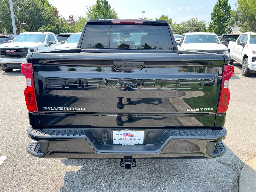 2026 Chevrolet Silverado 1500 Custom - Photo 9