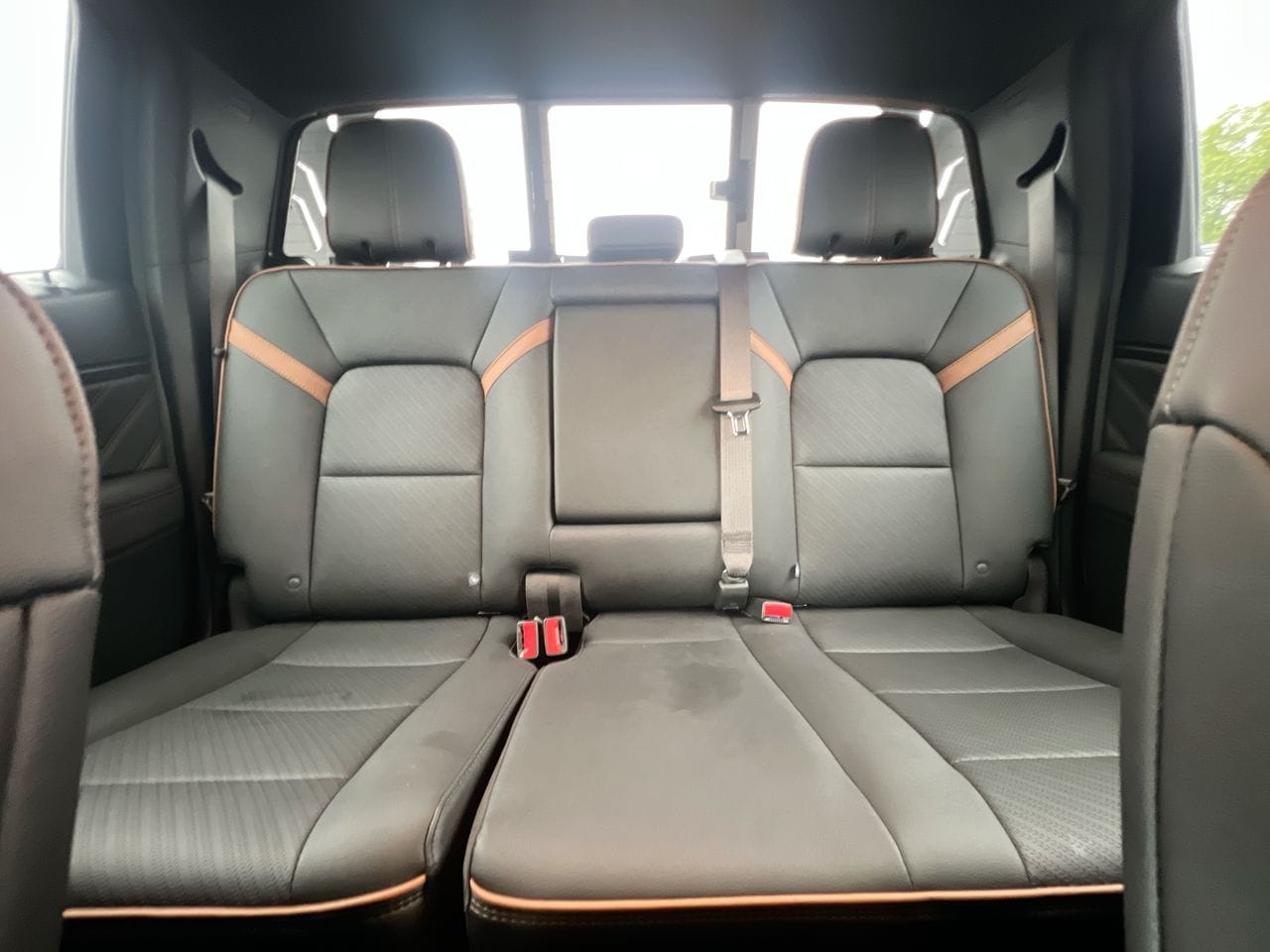 2025 GMC Canyon AT4 - Photo 12