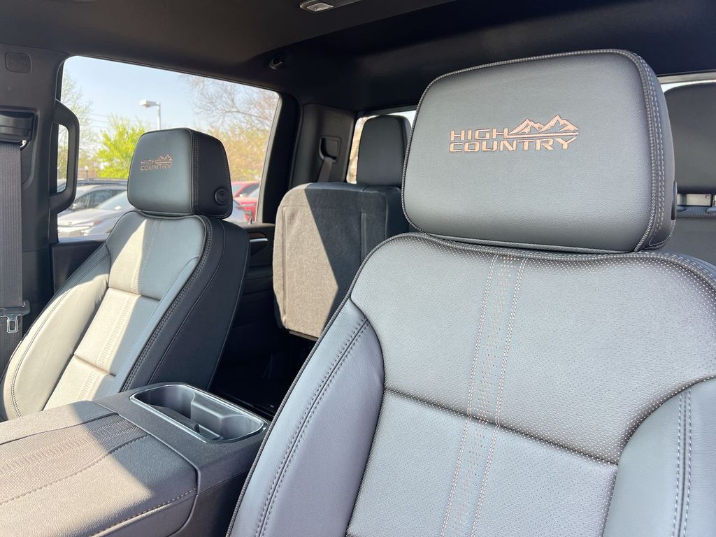 2026 Chevrolet Silverado 2500 HD High Country - Photo 19