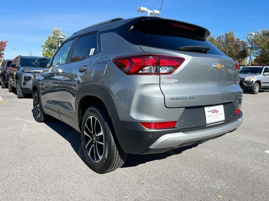 New 2025 Chevrolet Trailblazer LT SUV