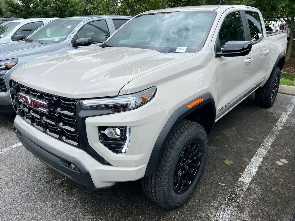 2026 GMC Canyon Elevation's photo