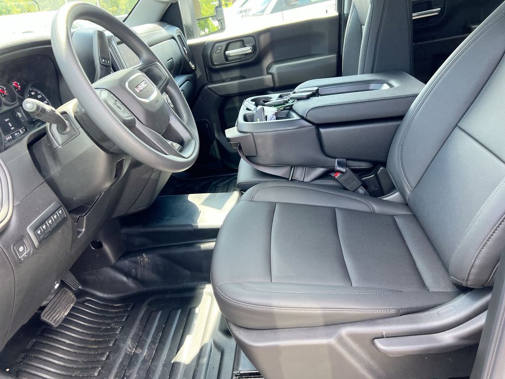 2026 GMC Sierra 2500HD Pro - Photo 14