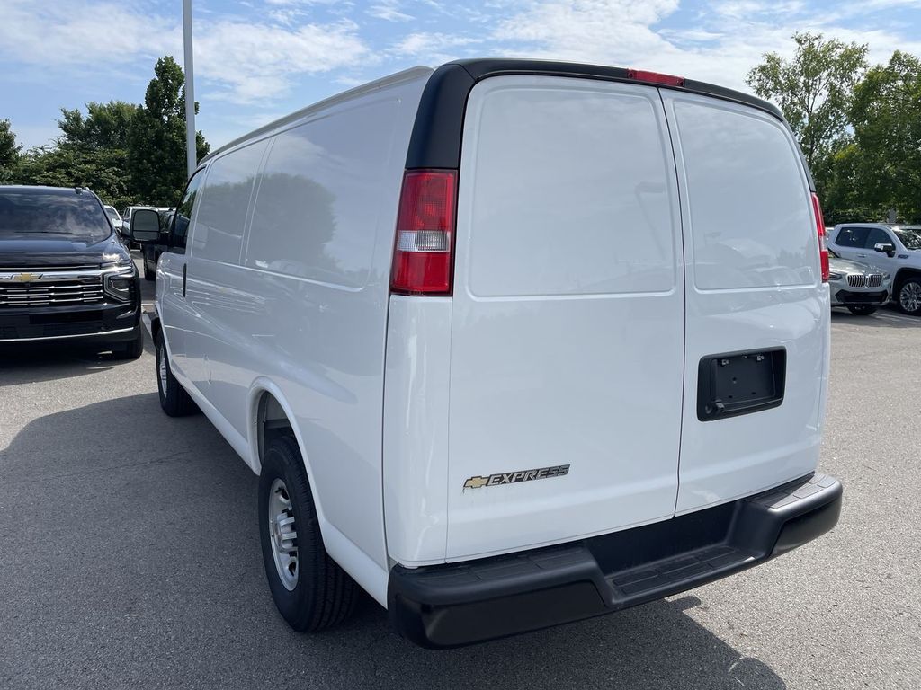 2025 Chevrolet Express Cargo 2500 Van photo 2