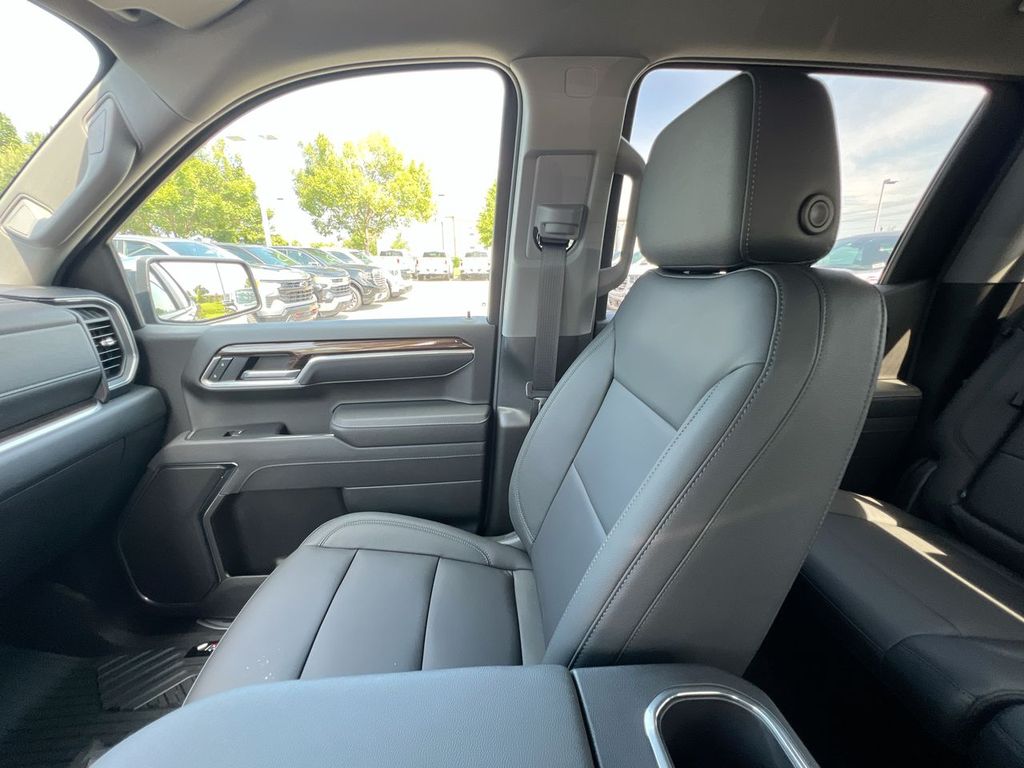 2026 Chevrolet Silverado 1500 LT - Photo 11