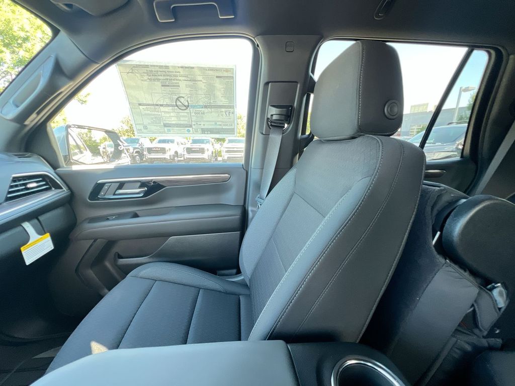 2026 Chevrolet Tahoe LS - Photo 11