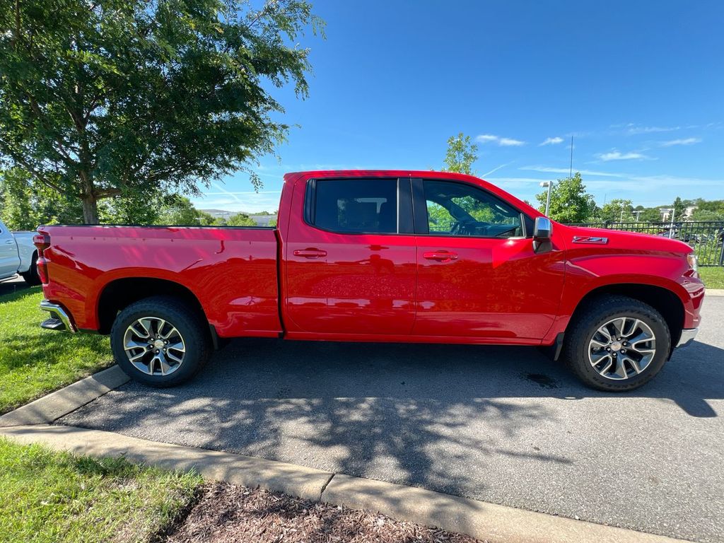 2026 Chevrolet Silverado 1500 LT - Photo 7