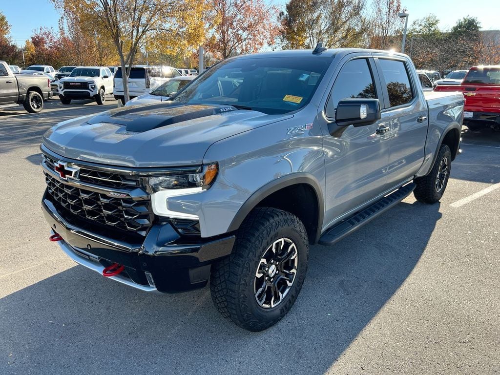 2025 Chevrolet Silverado 1500 ZR2's photo